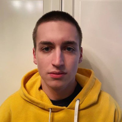 Василий Исаев